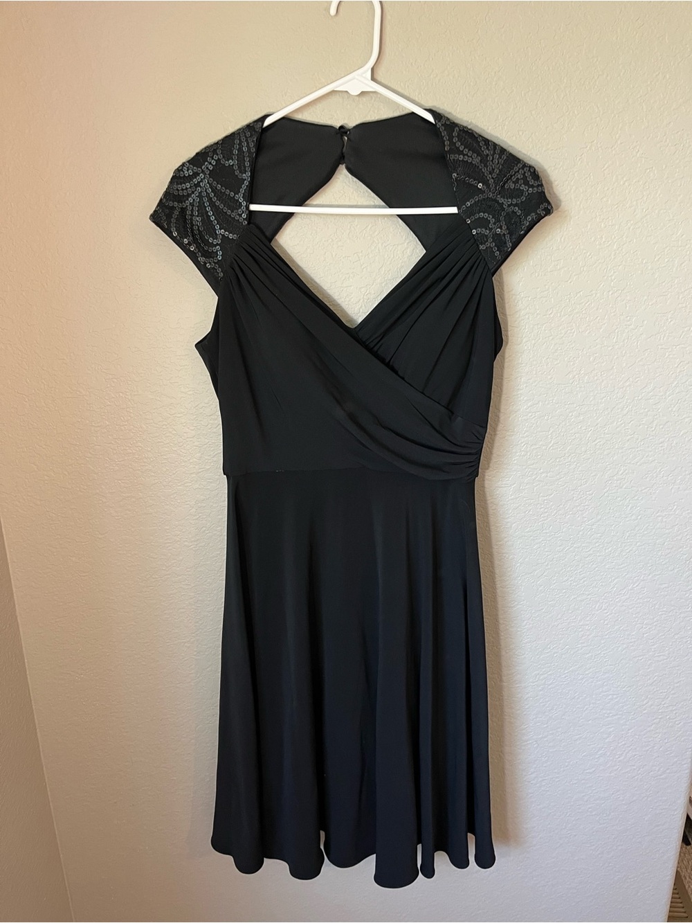 Patra Size 8 Black Sequin Cap Sleeve Cutout Back Fit Flare Cocktail Dress LBD